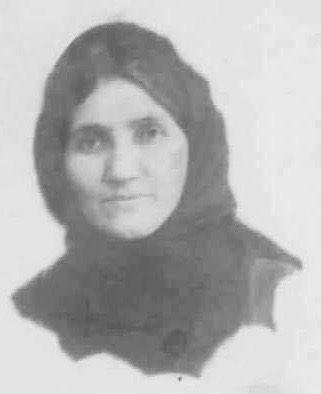 İmran Kaşıyevin anası Səyalı_Abdullayeva. O, Muxtar Abdullayevin böyük bacısıdır.